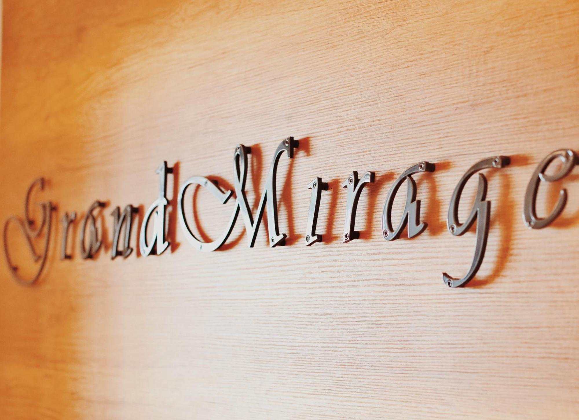 Готель Grand Mirage Вльора Екстер'єр фото