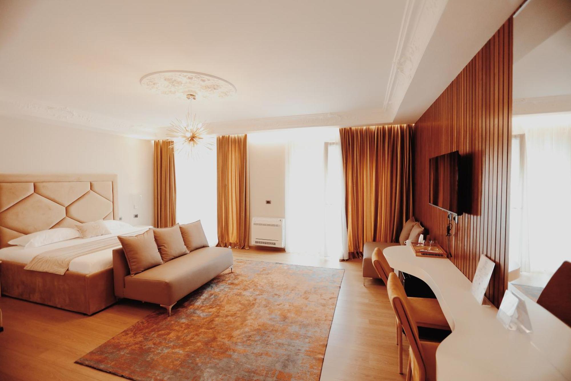 Готель Grand Mirage Вльора Екстер'єр фото